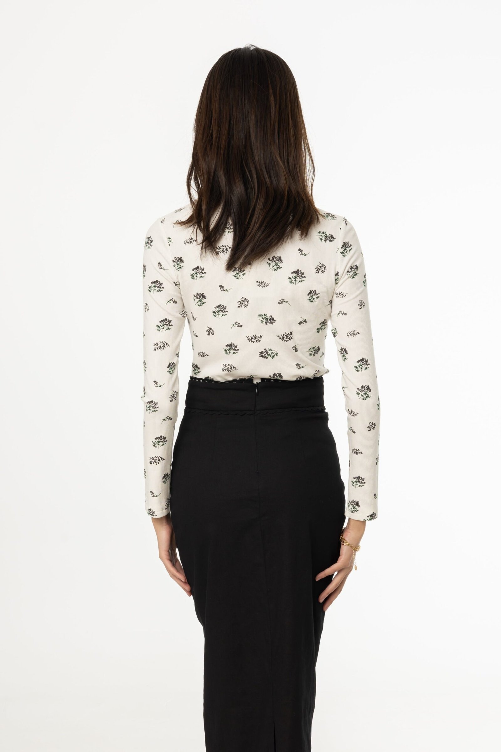 Black Floral Printed T-Shirt - Image 3